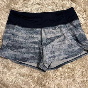 Lululemon • Shorts • Size 6